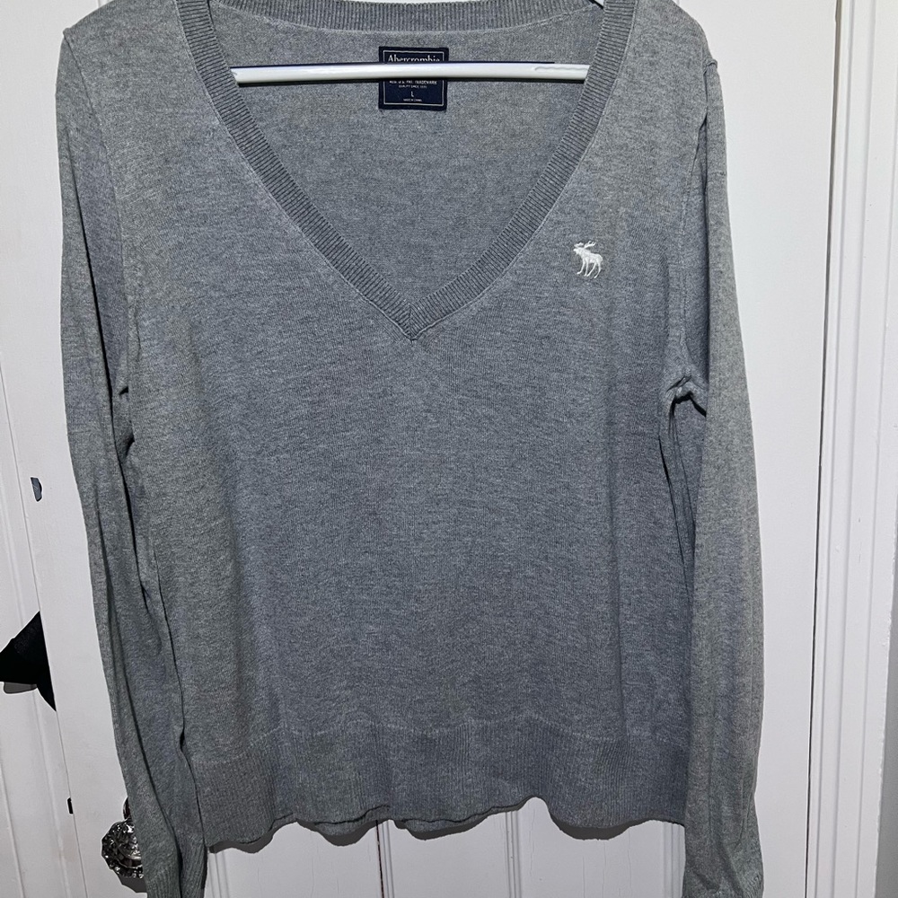 Abercrombie VNeck Sweater